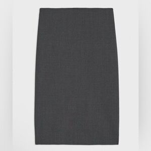 Theory pencil skirt in good wool, size 10x new with tag